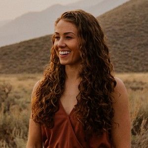 Meet your Posher, Liz